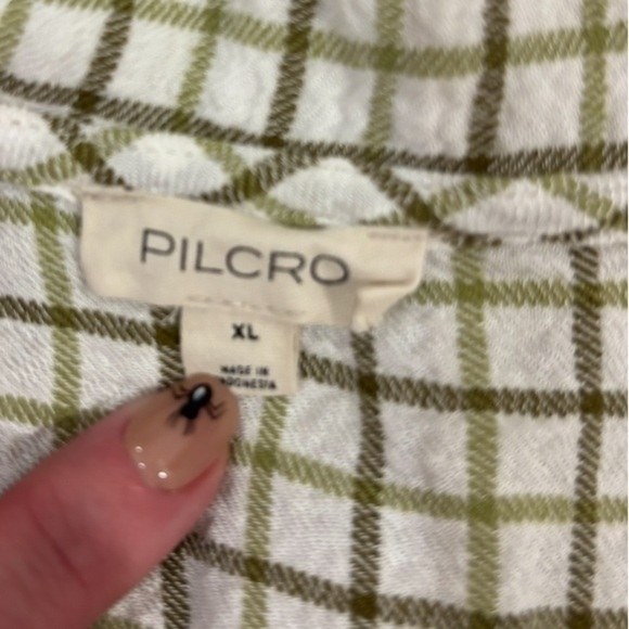 Pilcro Keira Long-Sleeve Plaid Blouse - Green, like new - Picture 9 of 10